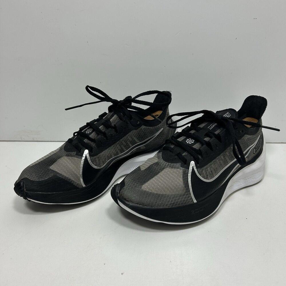 Size 7 - Nike Zoom Gravity Metallic Silver W